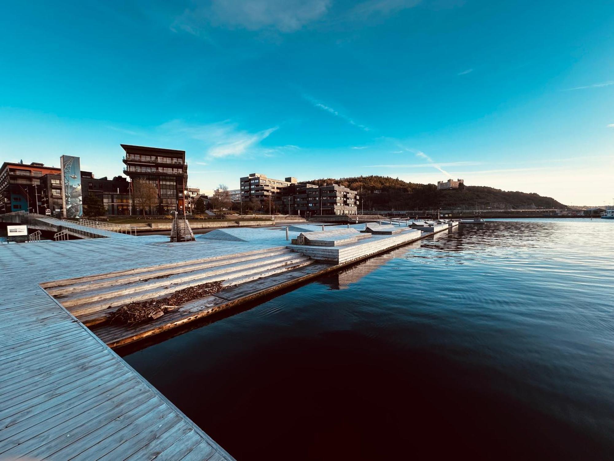 By S & Opera Balcony & Morning Sun * Oslo